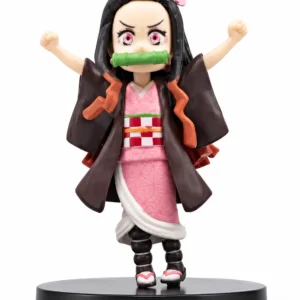 figura-nezuko-con-brazos-levantados